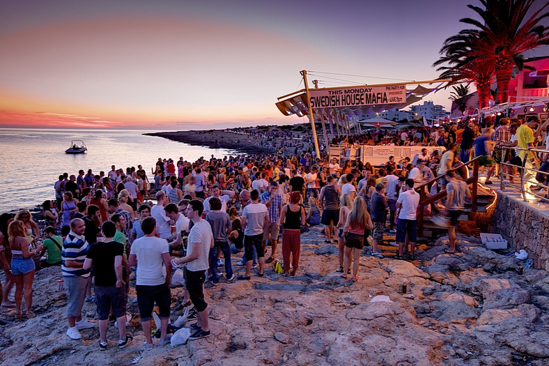 Hiszpania, Ibiza - wieczór w Sant Antoni de Portmany