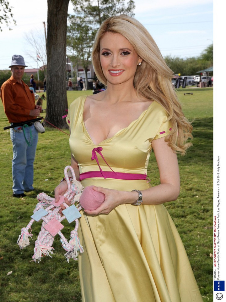 Holly Madison na pikniku/fot. East News