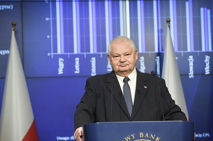 Prezes NBP na pierwszej konferencji w 2023 r. Z triumfem mówi o spadającej inflacji