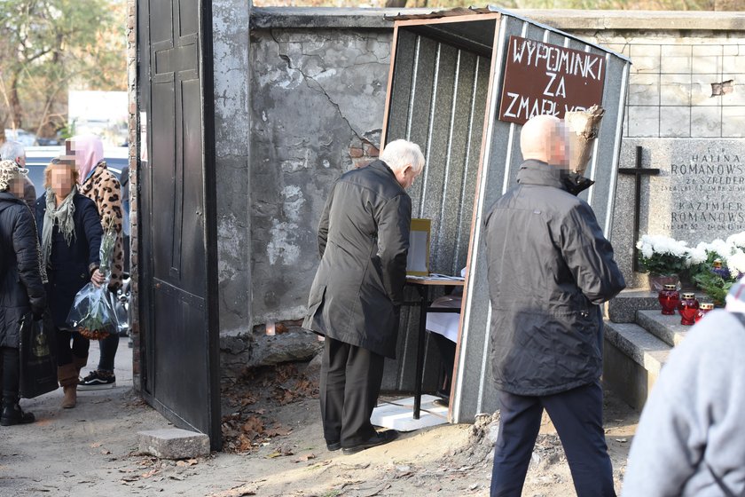 Kierowca Jarosława Kaczyńskiego Złamał Przepisy W Drodze Na Cmentarz 2662