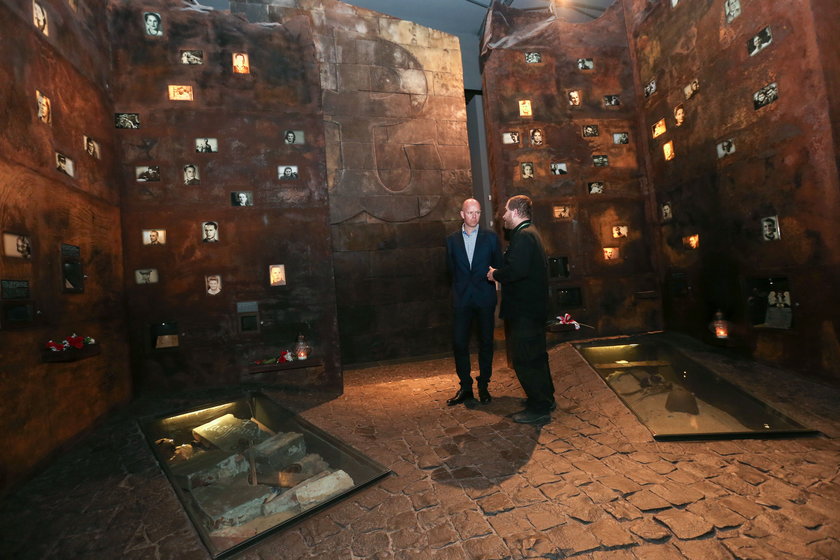 Berg odwiedził Muzeum Powstania Warszawskiego