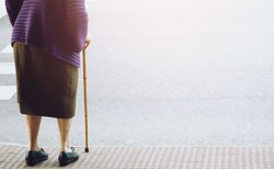 86-letnia kobieta przeszła 5 kilometrów, by się zaszczepić