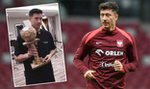 Robert Lewandowski wzruszony prezentem od fana. Ależ niespodzianka!