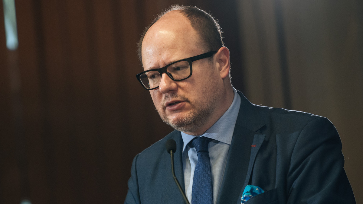 Słowa ministra Błaszczaka próbują sugerować, że my, gdańszczanie, jesteśmy opcji niemieckiej - stwierdził Paweł Adamowicz. Prezydent Gdańska odpowiedział na słowa szefa MON, którzy zarzucił włodarzowi miasta, że "stosuje retorykę tych, którzy na Polskę napadli".