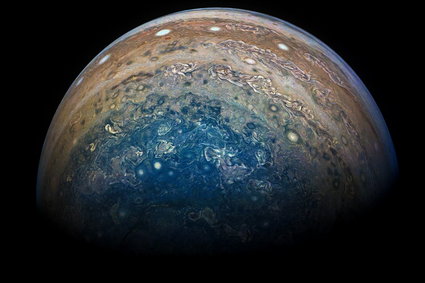 Sonda Juno dostarczyła nowe zdjęcia Jowisza. Robią ogromne wrażenie