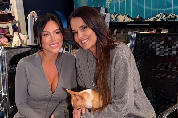 STANIJA DOBROJEVIĆ U DRUŠTVU MILICE MITROVIĆ Oglasila se sa Pink televizije nakon što je najavljen ulazak u "Elitu 9": "Progovori su u toku"