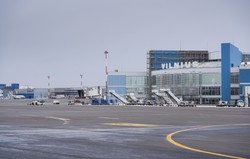 Samolot LOT-u wypadł z pasa. Lotnisko w Wilnie zamknięte, pasażerowie ewakuowani