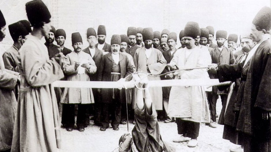 Wykonywanie kary z użyciem falaki w Iranie na przełomie XIX i XX wieku