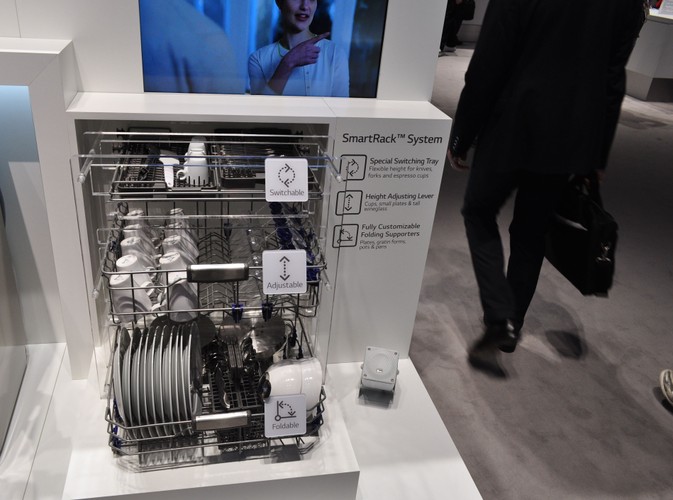 Konfiguracja półek w zmywarce LG