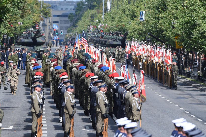 Defilada z okazji Święta Wojska Polskiego [ZDJĘCIA!]