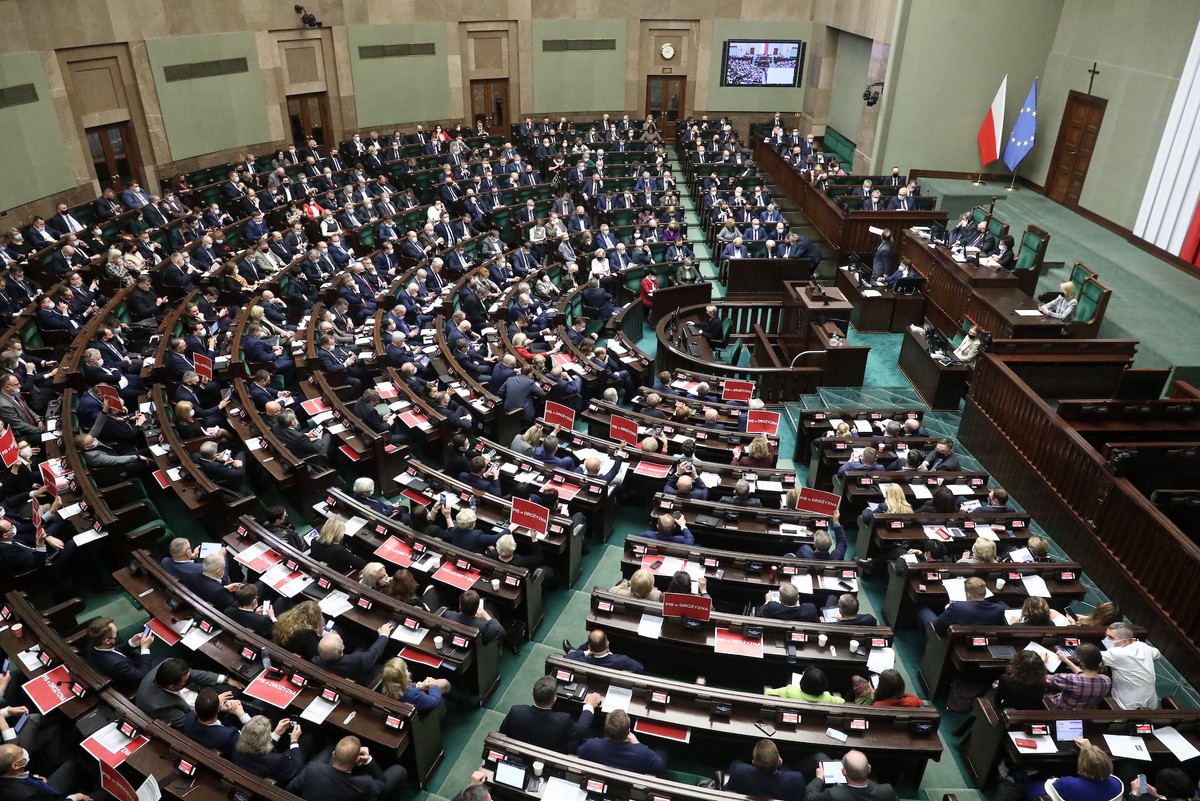 Obrady Sejmu w Warszawie.