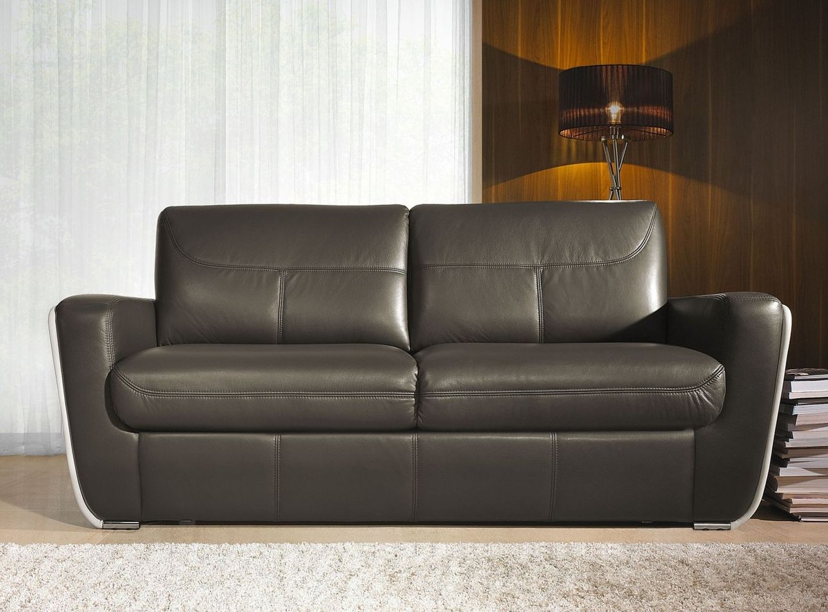 Klasyczna sofa do naszego mieszkania