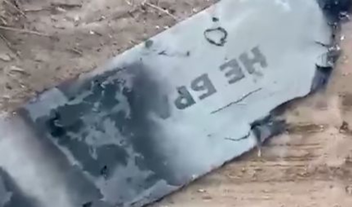 Fragmenty zestrzelonego drona