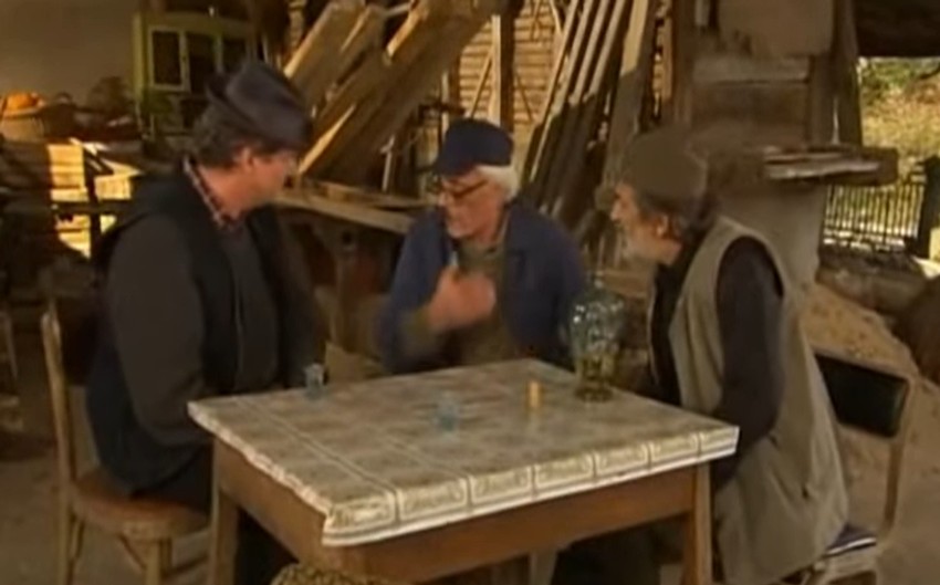 Mirko Babić u seriji "Selo gori, a baba se češlja"