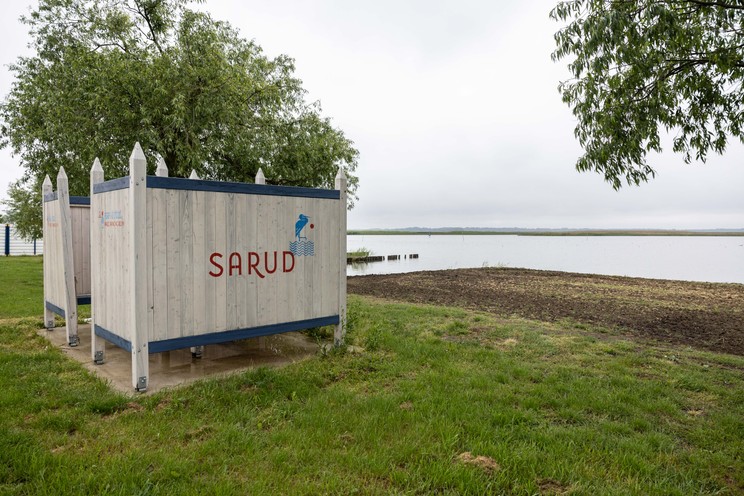 Instead of the Hungarian Sea, this lake is conquering