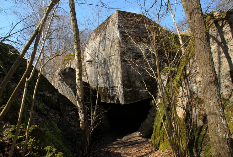 WILCZY SZANIEC. DAWNA TAJNA KWATERA HITLERA