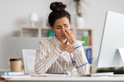 Hogyan óvjuk szemünket az őszi-téli időszakban? 7 tipp a szemszárazság megelőzésére