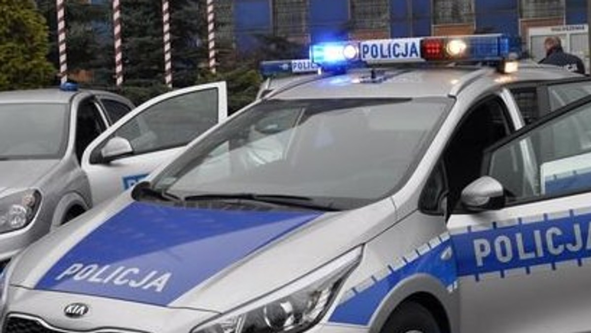 Wójt Piekoszowa Tadeusz D. został zatrzymany we wtorek przez funkcjonariuszy z wydziału do walki z korupcją Komendy Wojewódzkiej Policji w Kielcach. Sprawa dotyczy przestępstw korupcyjnych.