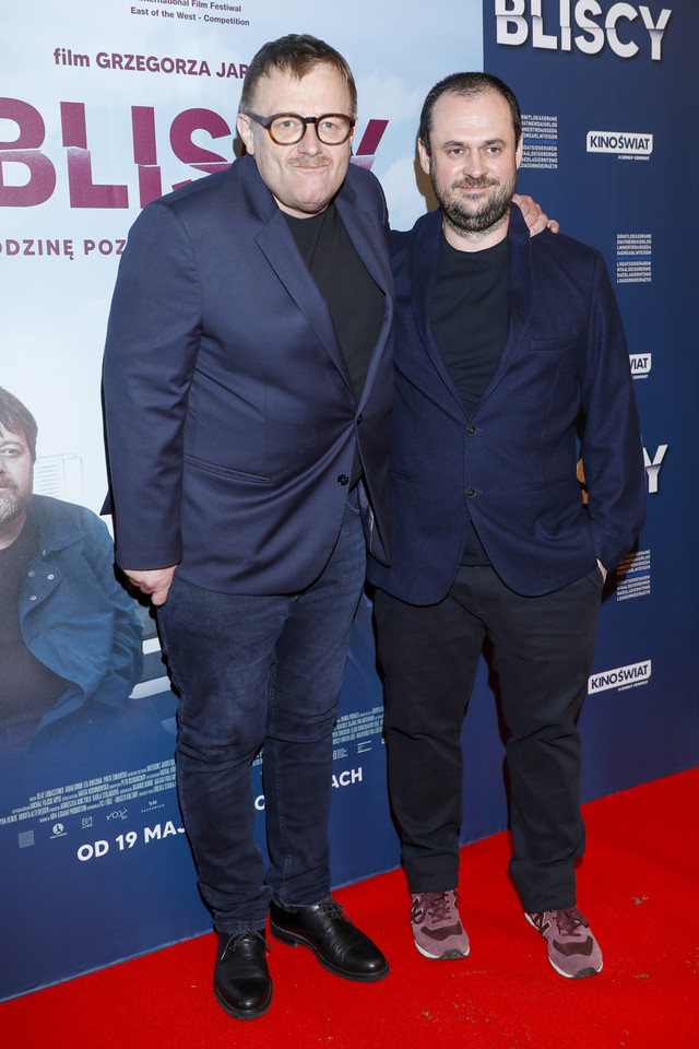 Olaf Lubaszenko i Grzegorz Jaroszuk na premierze filmu "Bliscy"