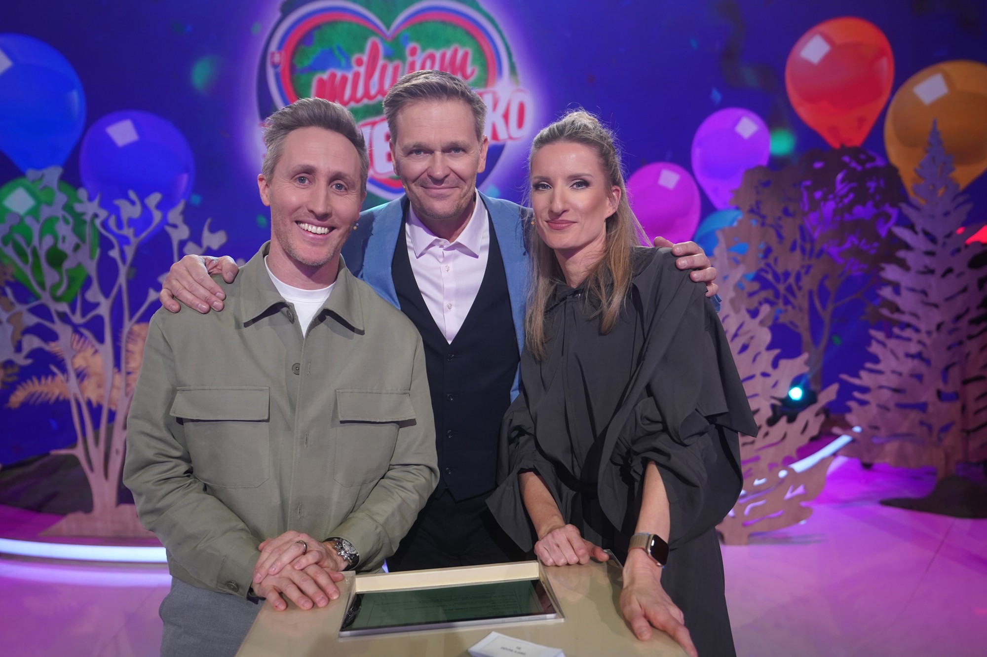 Šou TV JOJ Milujem Slovensko: Matej Sajfa Cifra, Martin Nikodým a Adela Vinczeová.