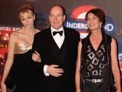 Arystokracja elegancji! Balowe kreacje księżnych i księżniczek z Monaco