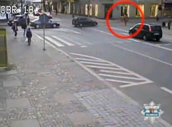 Zobacz, jak pijany robotnik kierował ruchem