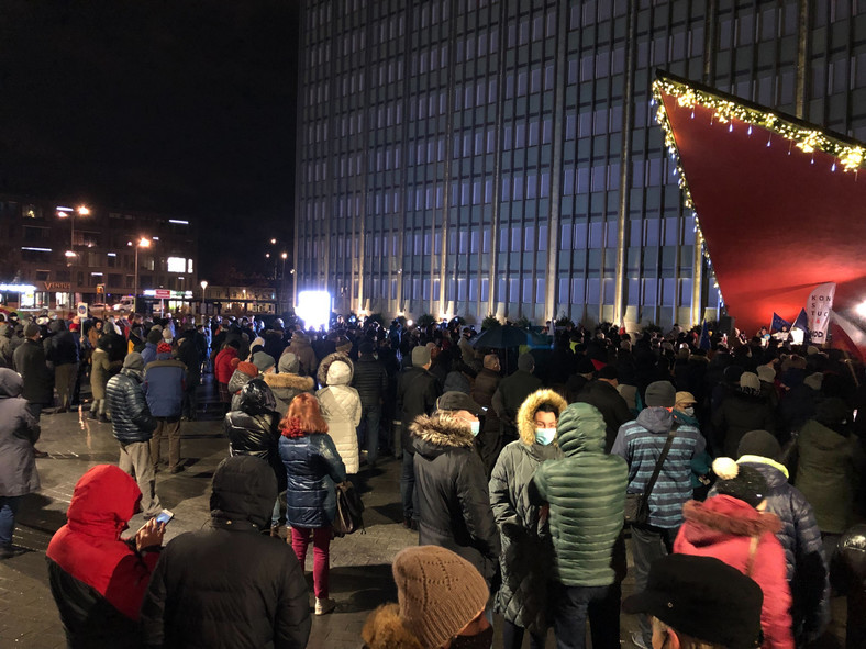 Uczestnicy demonstracji w Kielcach