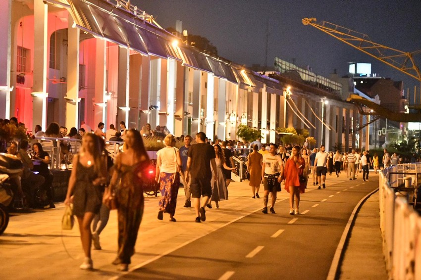 Beograd, splavovi, klubovi, korona 