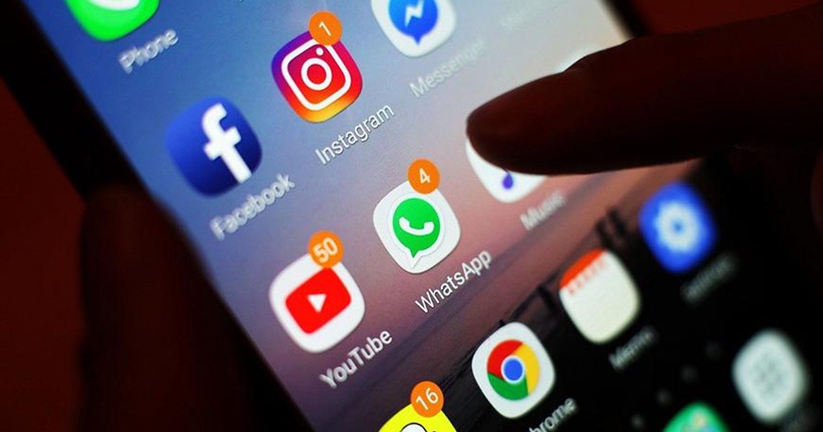 Nigerians spend the most time on social media in Africa, global report ...