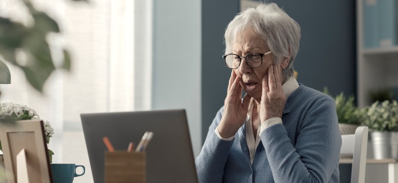 Seniorom SI wydaje się bardziej ludzka. Przez to są bardziej narażeni na oszustwa