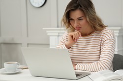 10 pułapek ortograficznych. Nawet 7/10 to wynik godny mistrza