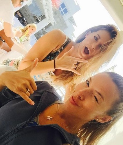 Małgorzata Rozenek, Ewa Chodakowska