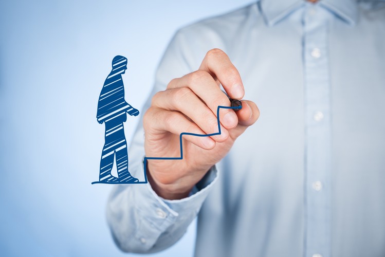 <b>Zadania z gwiazdką</b>
<br>
<br>
„W czasie rozmowy zwracajmy uwagę na dodatkowe zadania poza wyszczególnionymi w opisie stanowiska, na które aplikujemy.” – radzi Bartosz Struzik z międzynarodowego serwisu z ofertami pracy MonsterPolska.pl.
<br>
<br>
Wiadomo, że nadgodziny zdarzają się wszędzie. Ale są pracodawcy, którzy opierają prowadzenie biznesu na regularnych i niezapisanych w umowie, dodatkowych godzinach. To znaczy, że nie traktują załogi dobrze.