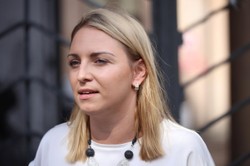 Zamieszanie na spotkaniu z Jakim. Na miejscu pojawiła się Gajewska z KO