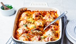 Pyszny obiad na piątek. Podajemy przepis, Ty gotujesz. Jarskie klopsiki w sosie pomidorowym