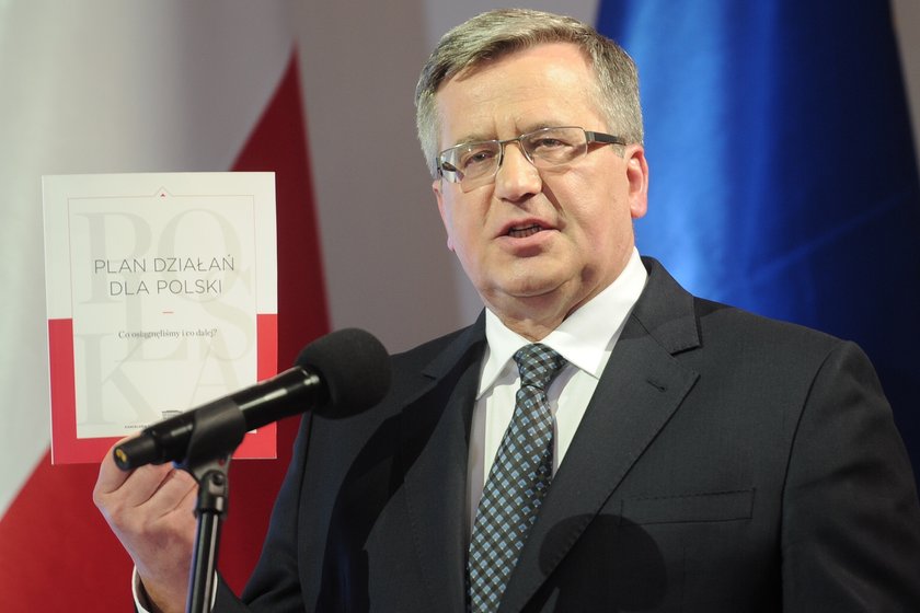 Komorowski chwali się dialogiem, a na debatę nie przyjdzie