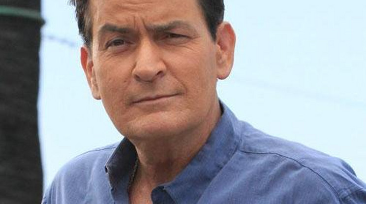 Kórházba került Charlie Sheen