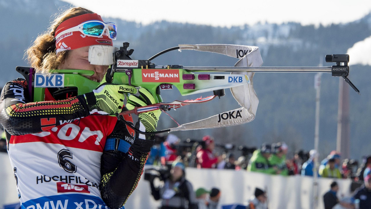 Laura Dahlmeier wygrała bieg pościgowy biathlonowego Pucharu Świata w Pokljuce. Bezbłędna na strzelnicy Niemka wyprzedziła o 18 sekund równie skuteczną na strzelnicy Francuzkę Marie Dorin Habert, która z kolei objęła prowadzenie w klasyfikacji generalnej. Słabo wypadły Polki. Najlepsza z nich - Monika Hojnisz - była 17.