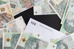 Koniec składki zdrowotnej, zamiast nowy podatek. Czy Polacy na tym zyskają?