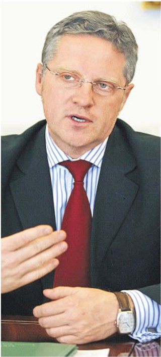 Racja stanu zdecydowała o funkcji szefa RPP dla Piotra Wiesiołka