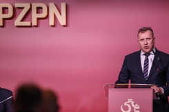 Prezes PZPN: Selekcjoner będzie obcokrajowcem. Polacy nie są brani pod uwagę