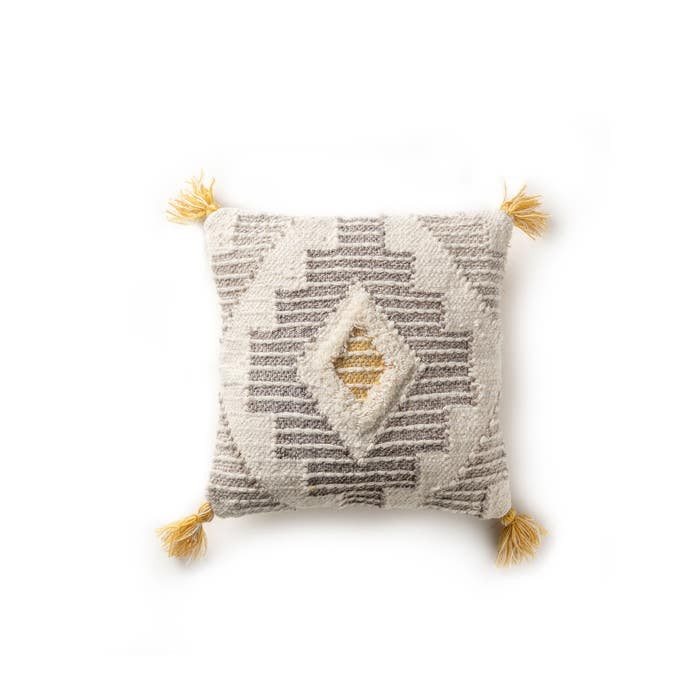 «Wanda»-Kissenbezug von Lytte für 48.95 Franken, via Benuta. 