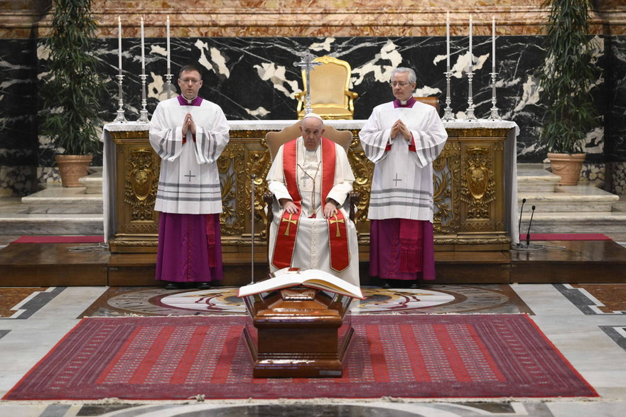 Uroczystości pogrzebowe Goerge'a Pella w Watykanie