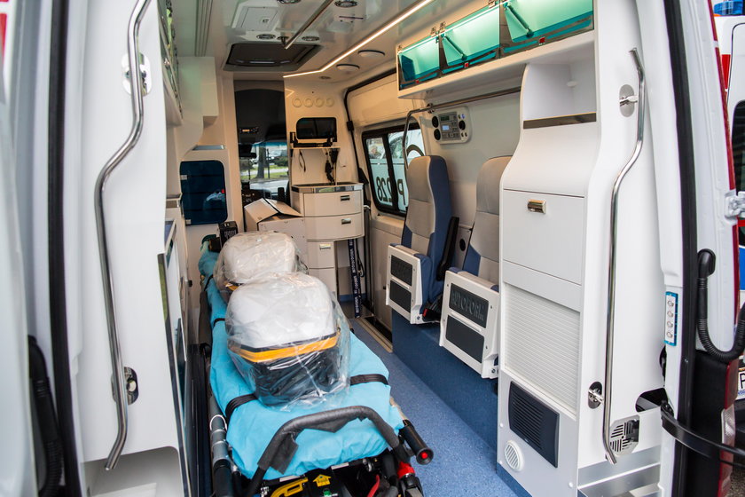 Pogotowie dostało 4 nowe ambulanse