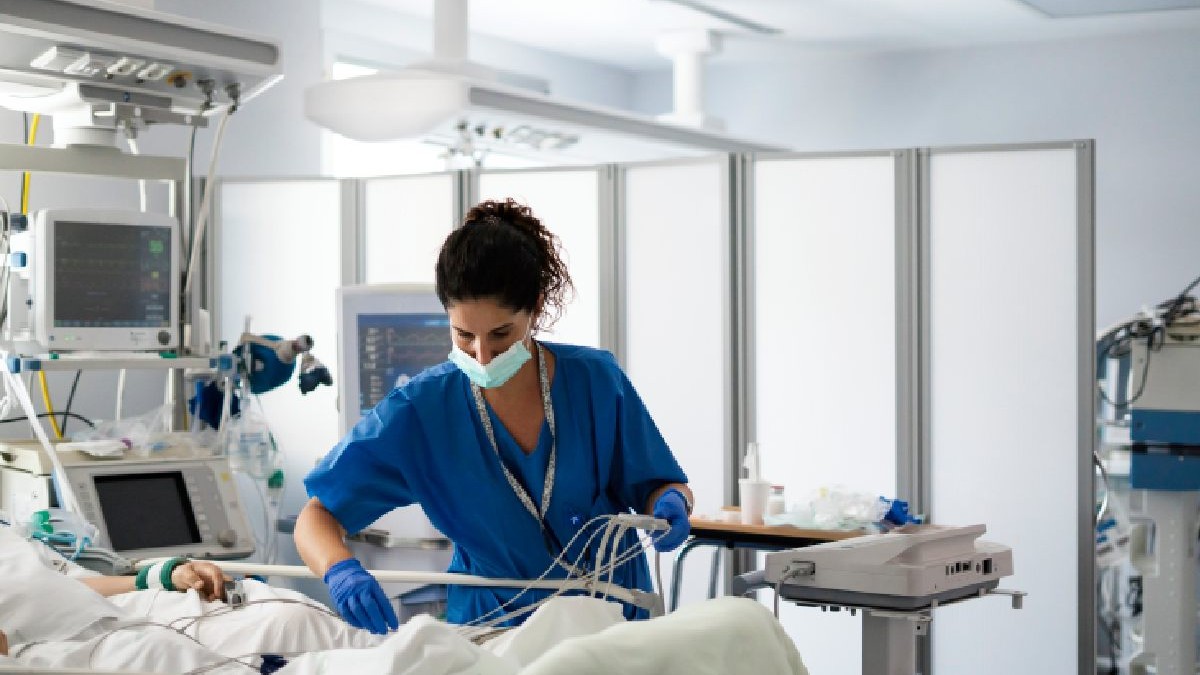 Trei spitale din România au rămas fără acreditare în ultimul an. Ce se întâmplă la Institutul de Neurologie și Boli Neurovasculare „Vlad Voiculescu” din Capitală: pereți degradați, supraaglomerare și probleme cu apă caldă