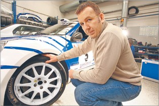 Michał Sołowow – kielecki miliarder za kółkiem