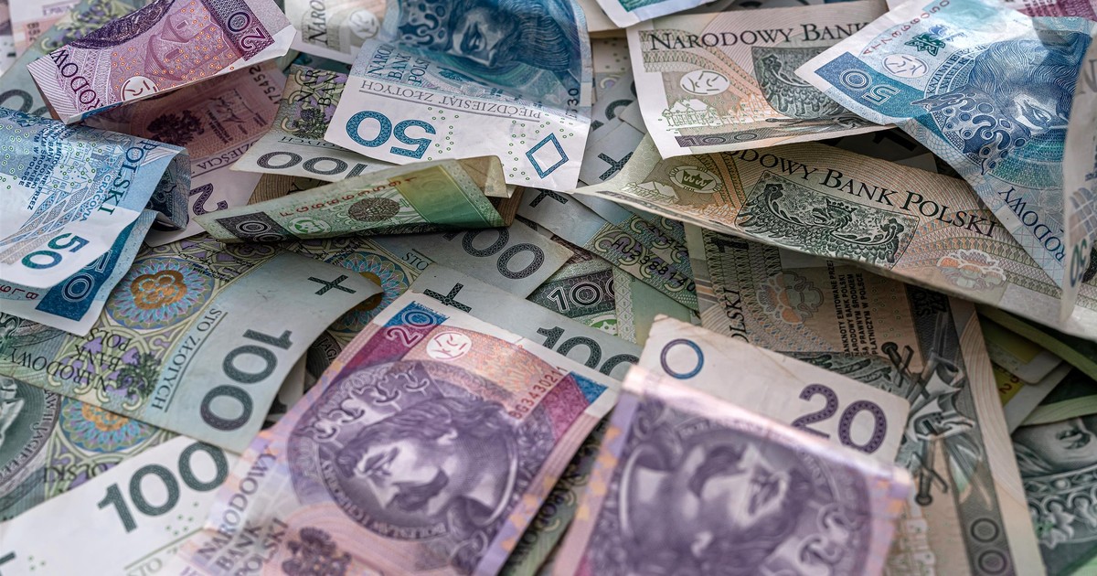 Policja bije na alarm! Polakom znikają pieniądze z kont. "Zorganizowana grubsza akcja"