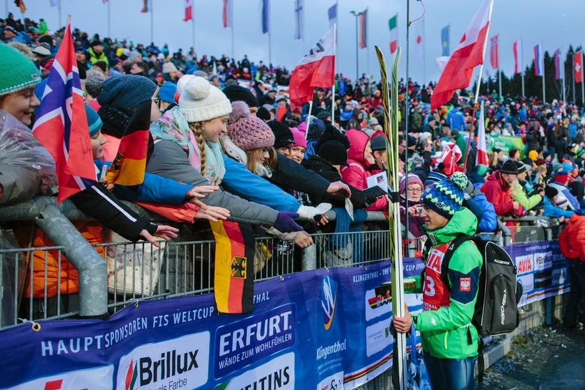 Kamil Stoch zajął drugie miejsce w kwalifikacjach do konkursu w Engelbergu. Poza nim w zawodach wystąpi pięciu innych polskich skoczków