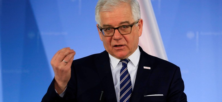 Szef MSZ bije w Macrona: Jeżeli poucza się Polskę, trzeba najpierw posprzątać u siebie. Francja ciągnie Europę w dół