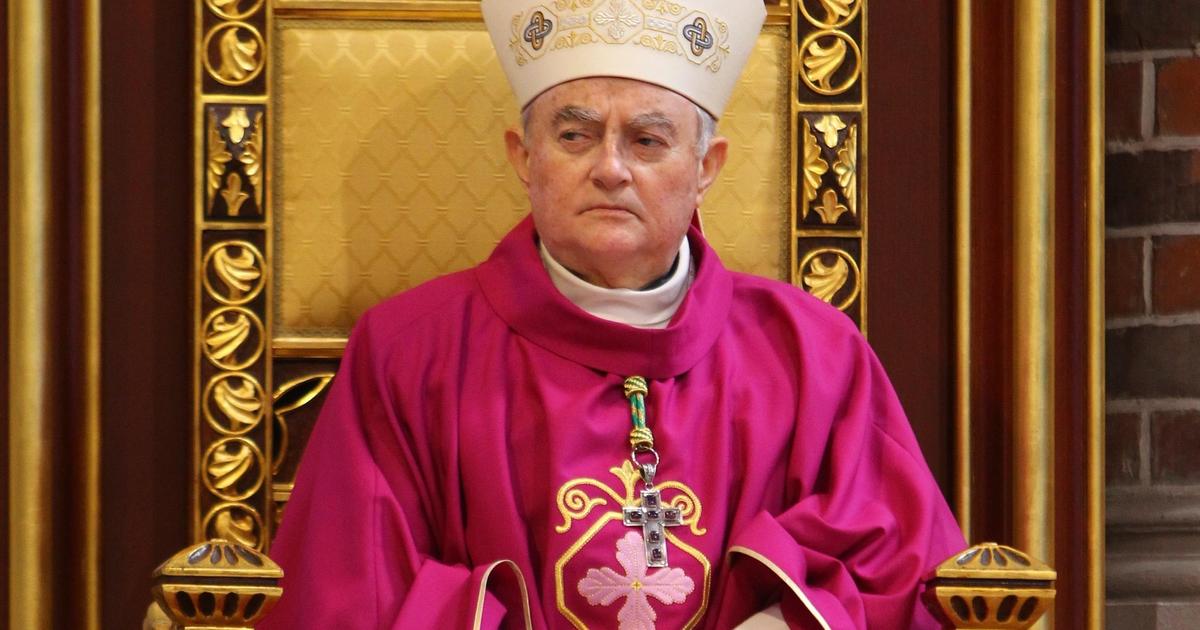 Biskup Hoser złożył rezygnację. Papież Franciszek ...